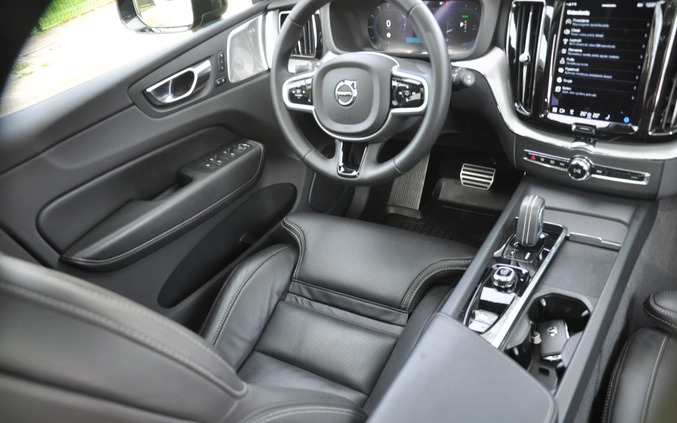 Volvo XC 60 cena 269000 przebieg: 16000, rok produkcji 2021 z Busko-Zdrój małe 781